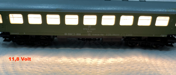 Beleuchtung für Personenwagen, 4-achsig, Spur TT
